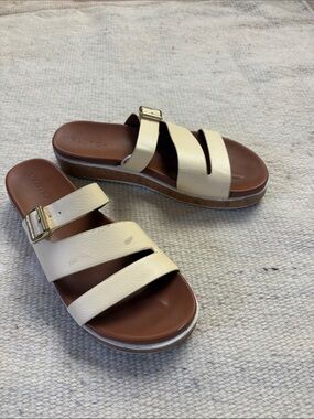 Nautica Ivory Yellow Triple-Strap Slide Sandals with Buckle